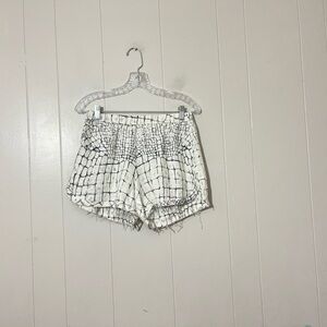 Raquel Allegra Gator Bleach Linen Shorts Size 1(M)